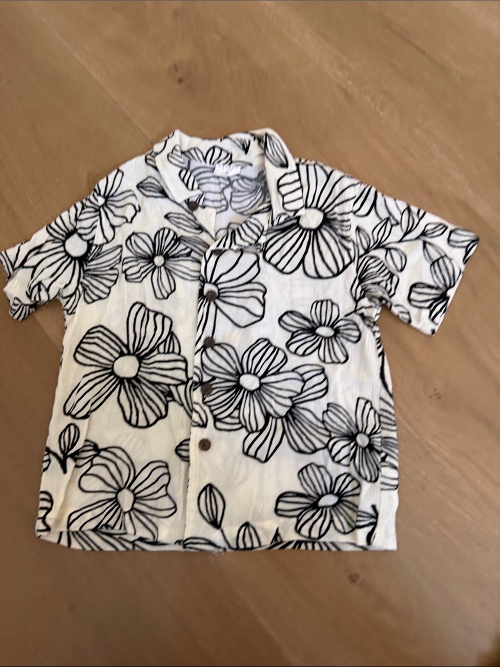 PacSun Black & White Floral Short-Sleeve Button-Down Shirt